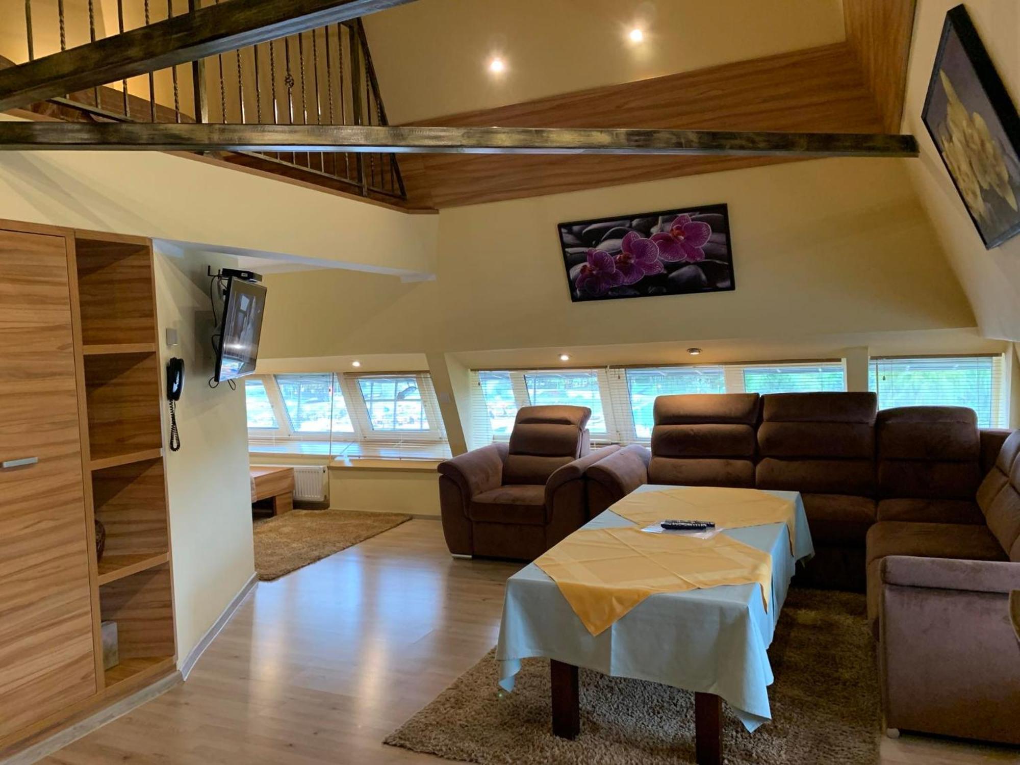 Piramida Apart otel Boleslawiec  Dış mekan fotoğraf