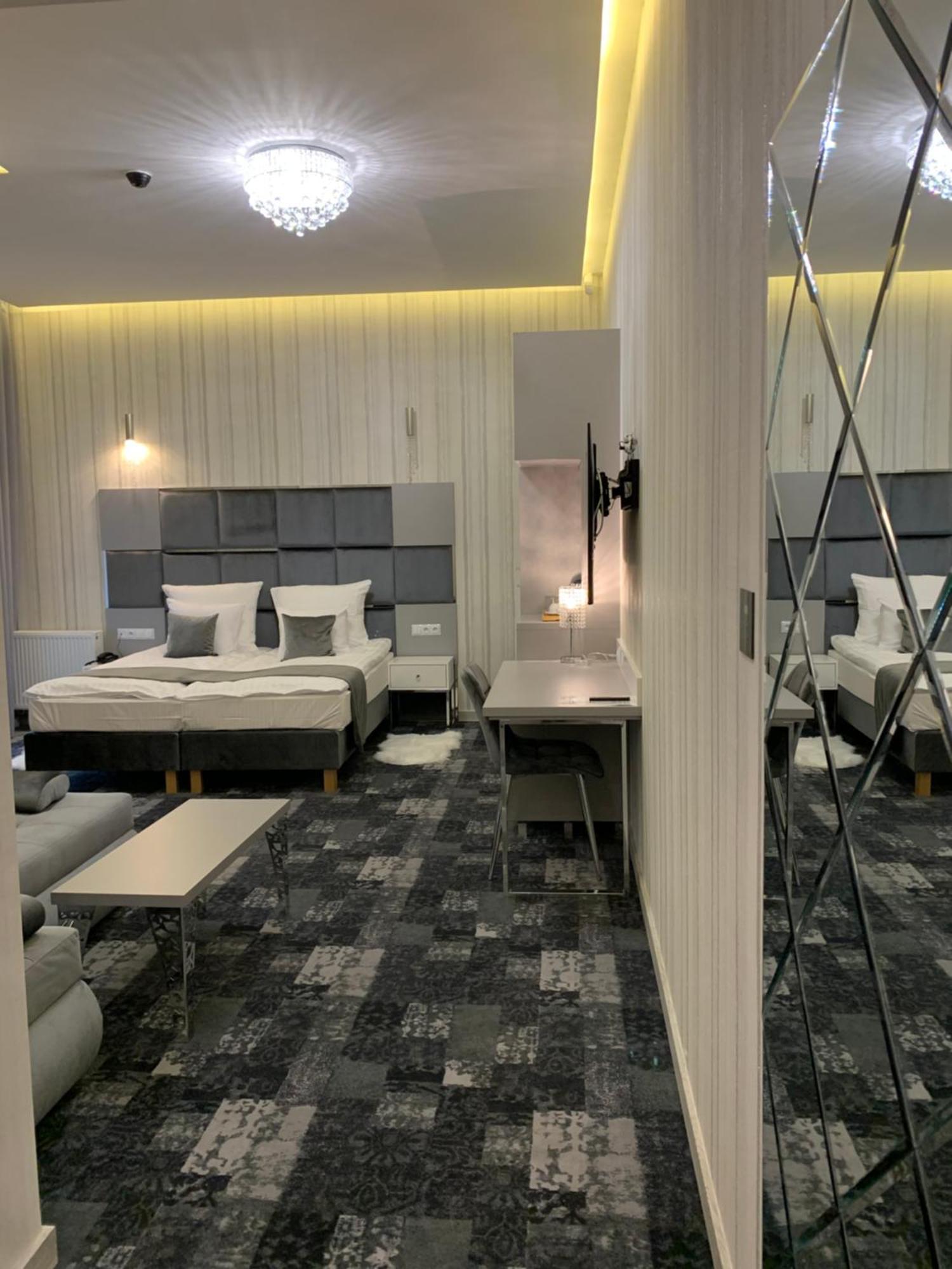 Piramida Apart otel Boleslawiec  Dış mekan fotoğraf