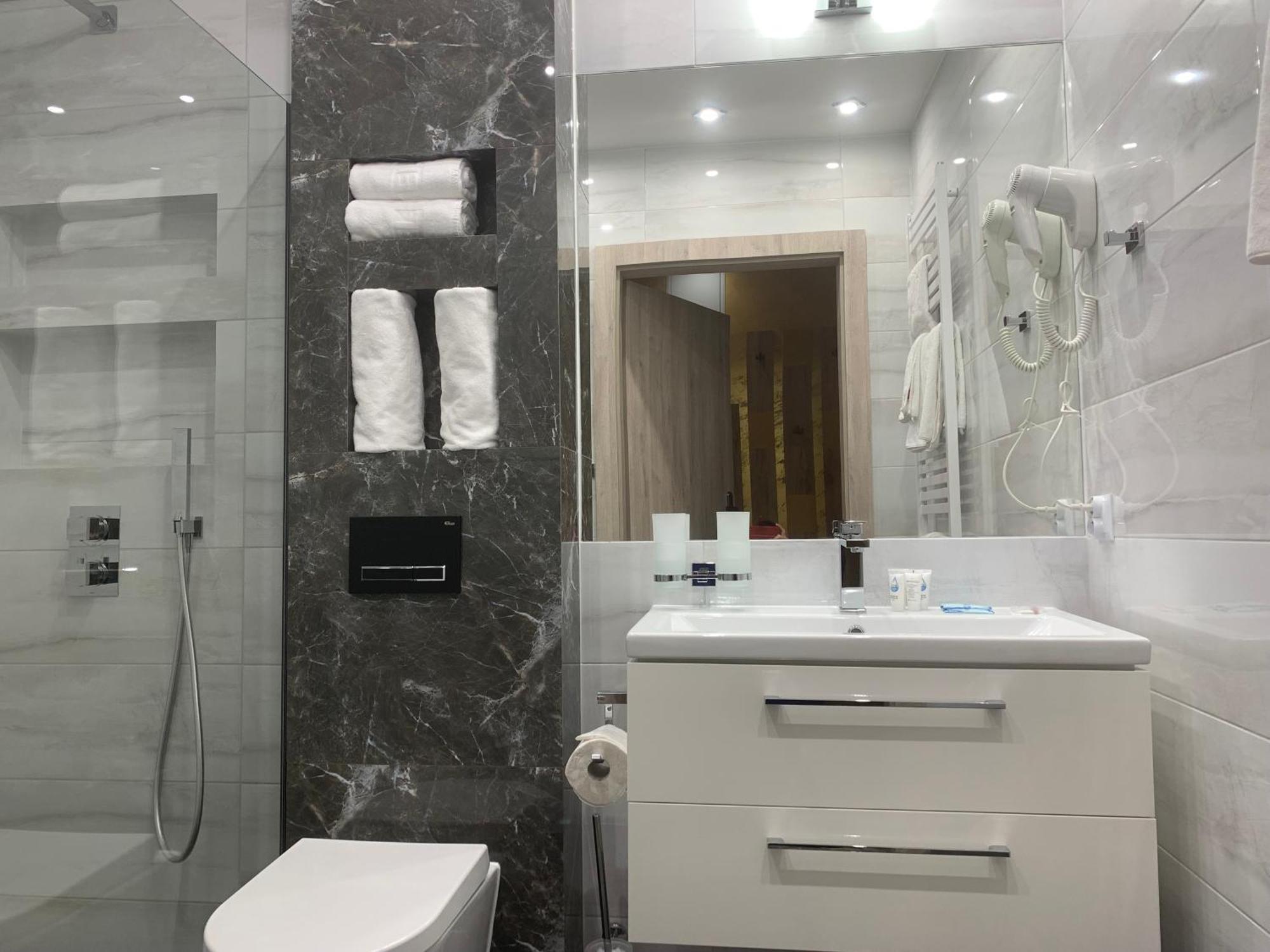 Piramida Apart otel Boleslawiec  Dış mekan fotoğraf