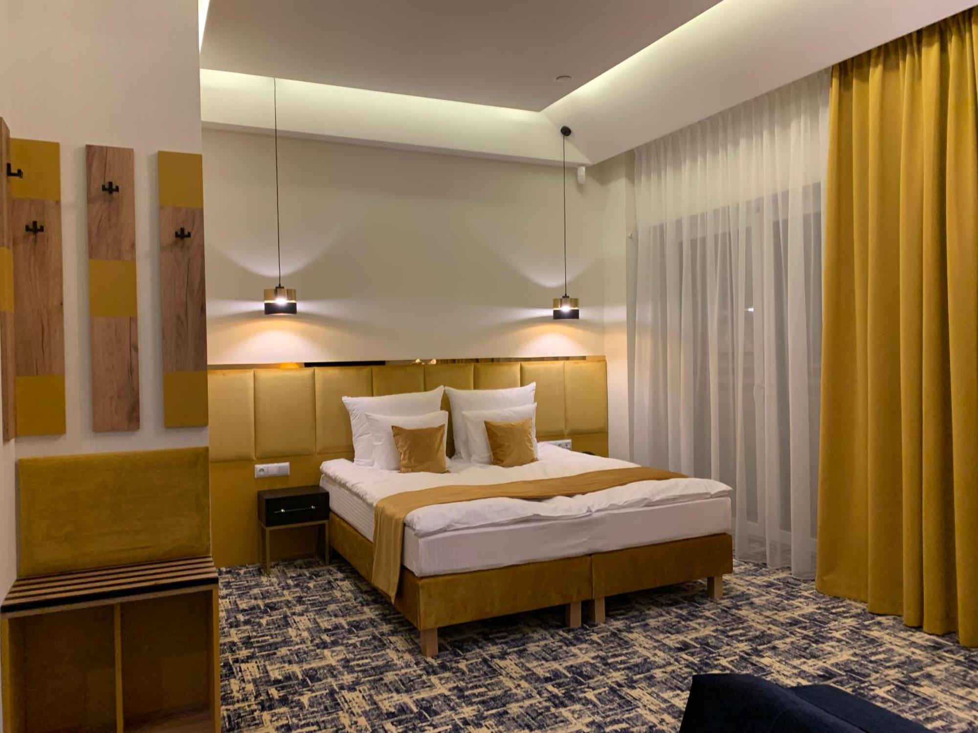 Piramida Apart otel Boleslawiec  Dış mekan fotoğraf