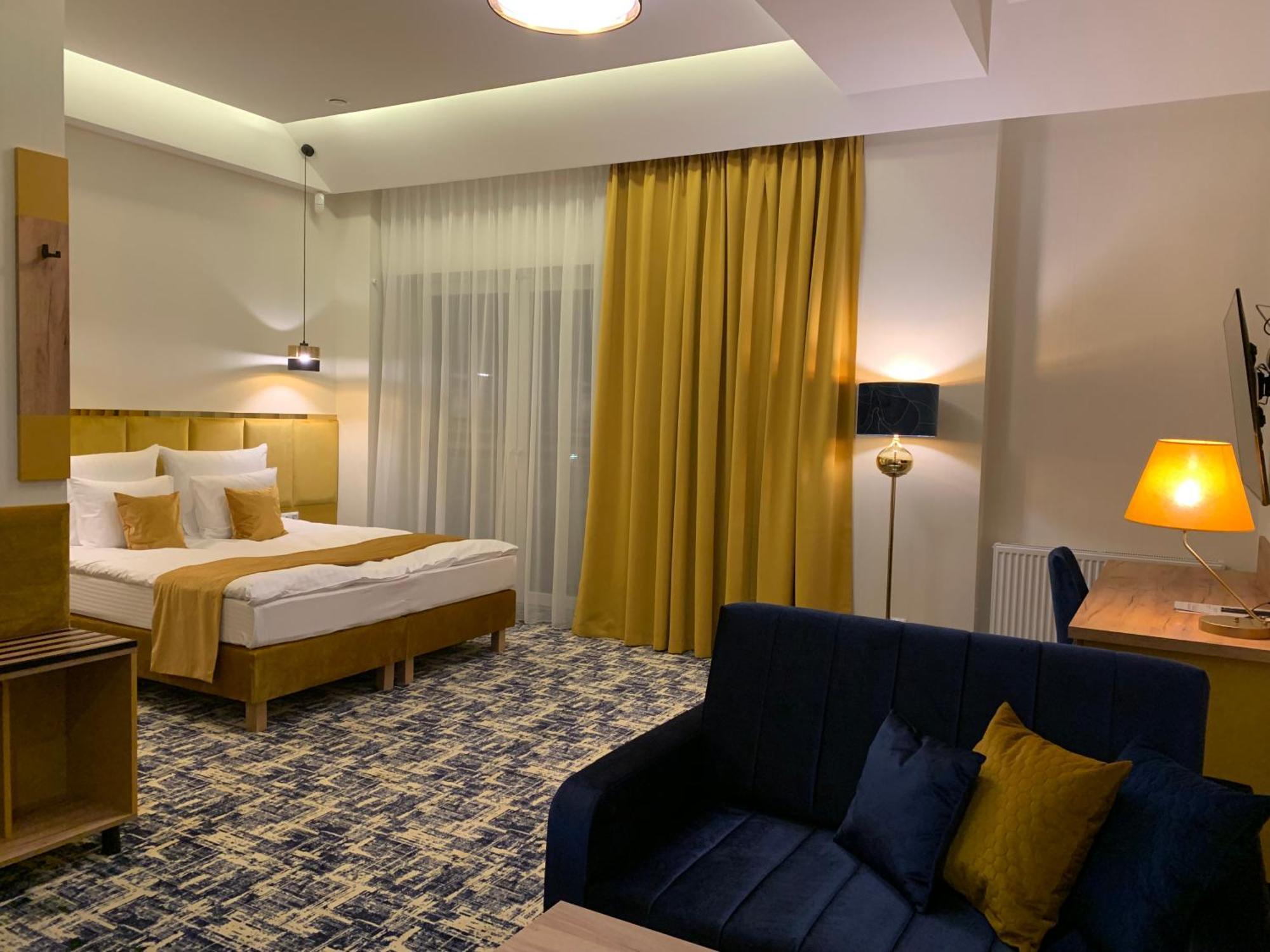 Piramida Apart otel Boleslawiec  Oda fotoğraf